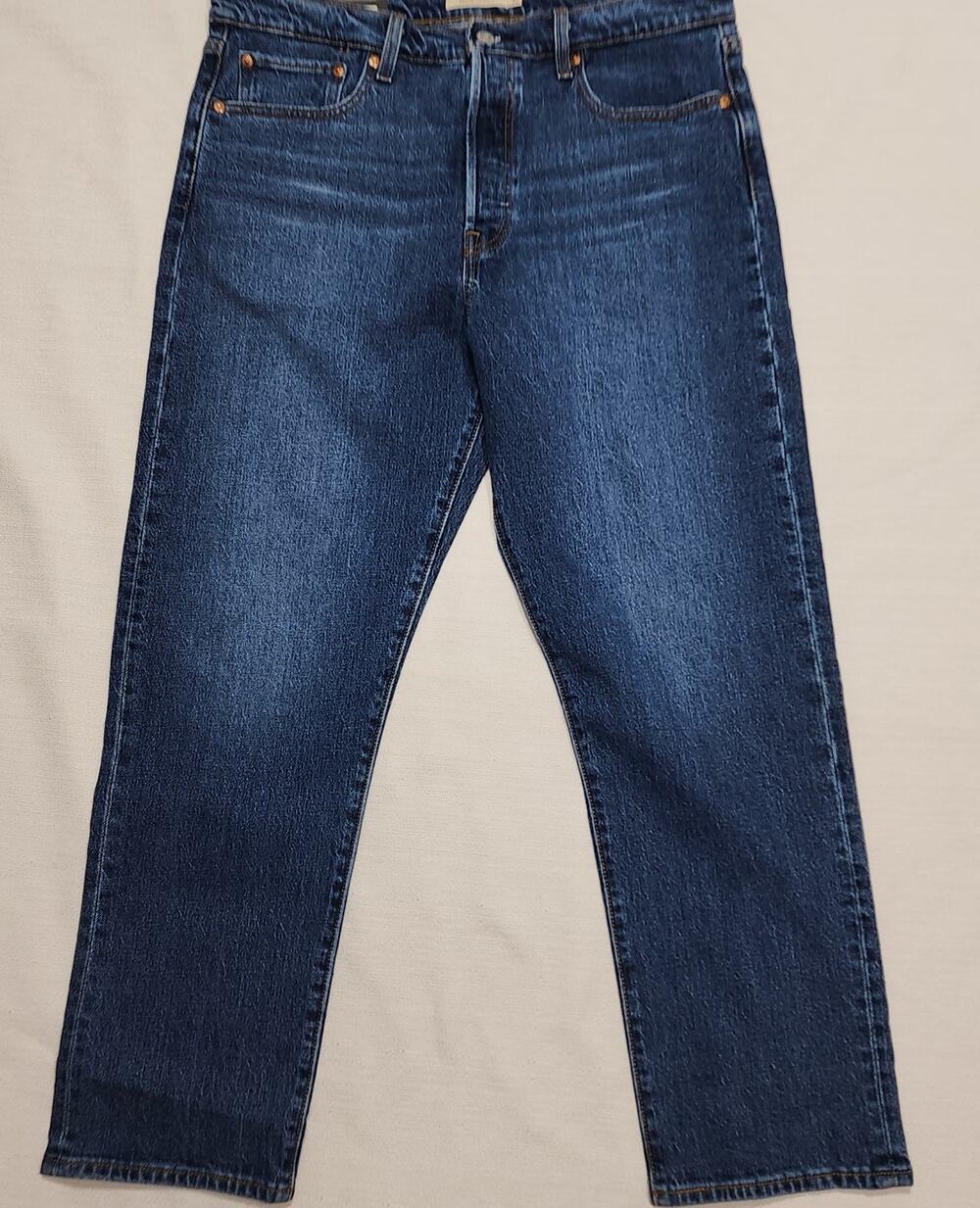 Levi's wedgie straight W32''x L28'' button-fly NWT